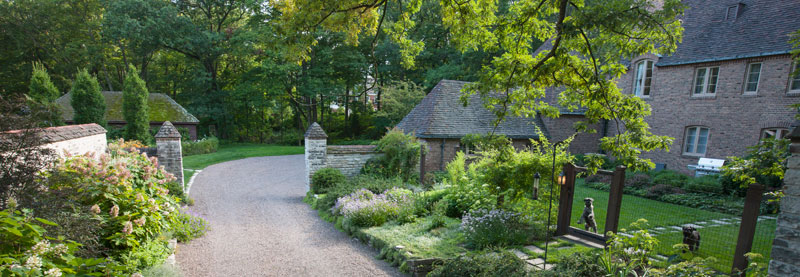 Lake Forest Garden