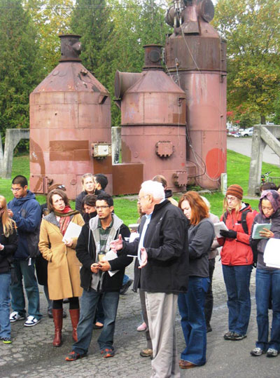 Rich Haag with students in Gas Works Park