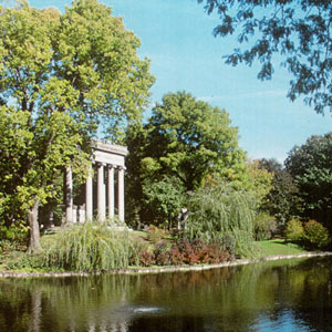 Graceland Cemetery