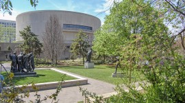 Open expanse of the existing Hirshhorn Sculpture Garden east gallery - Proposed design would be subdivide the galley into many smaller spaces alterting key visual and spatial characteristics