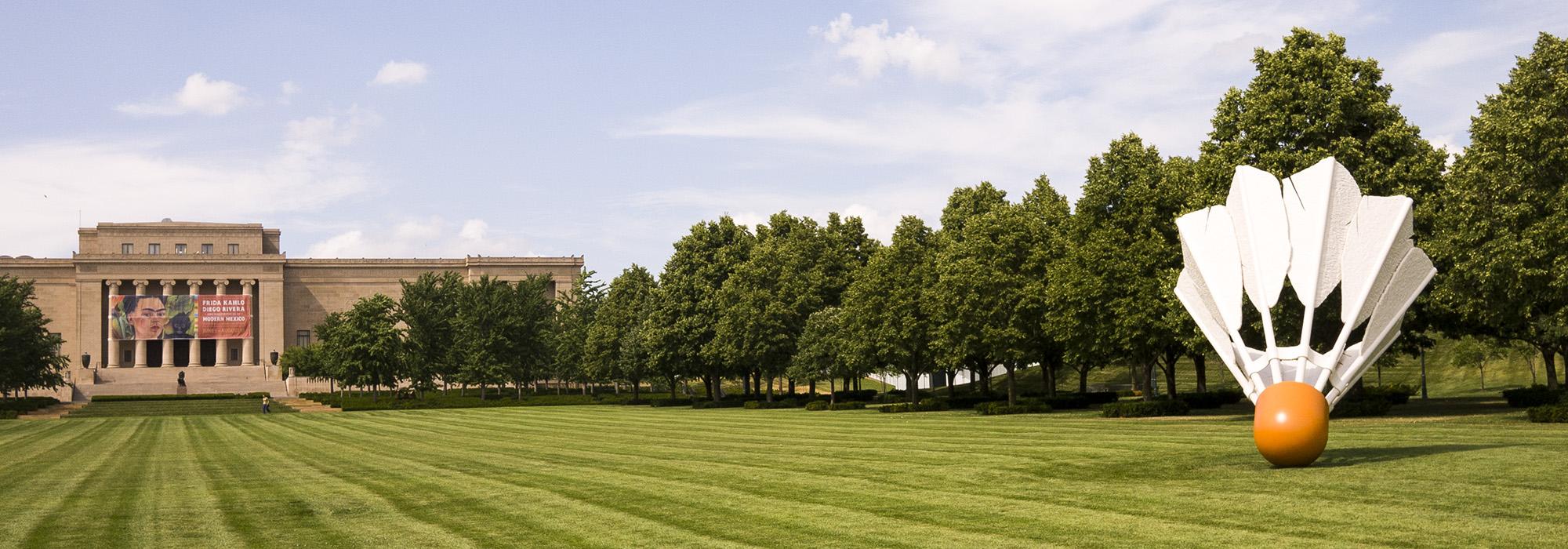 Nelson-Atkins Museum, Donald J. Hall Sculpture Park, Kansas City, MO