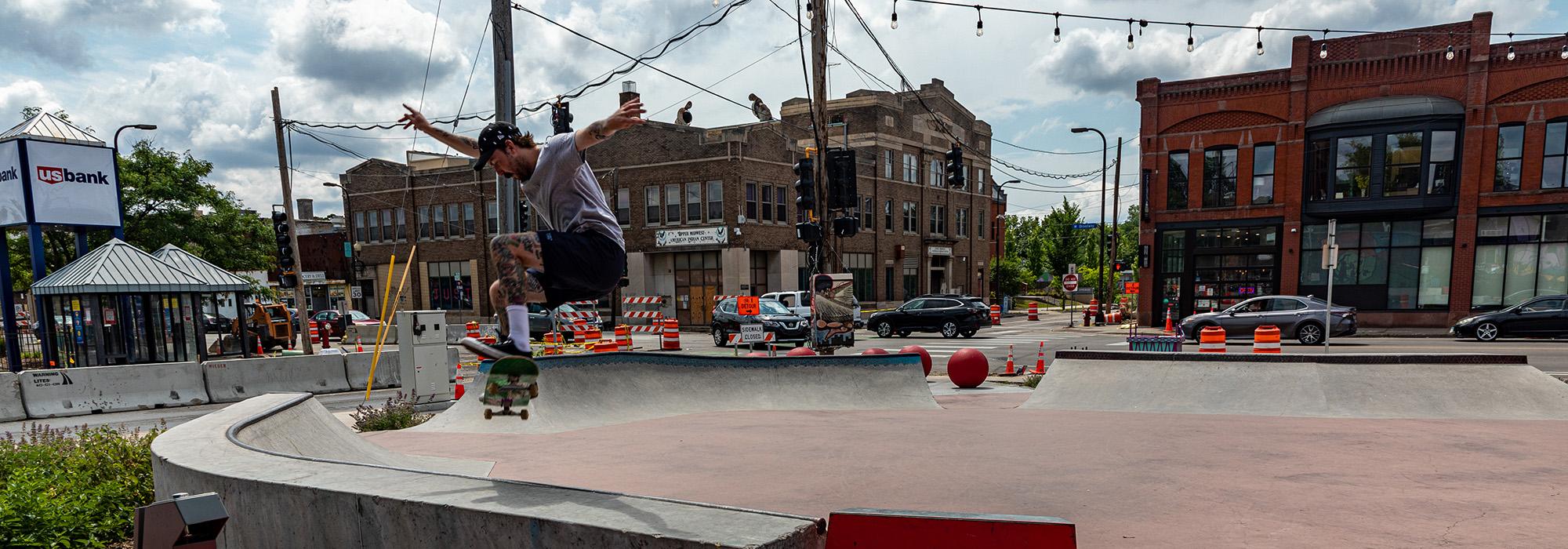 Juxta Skate-able Art Plaza | TCLF