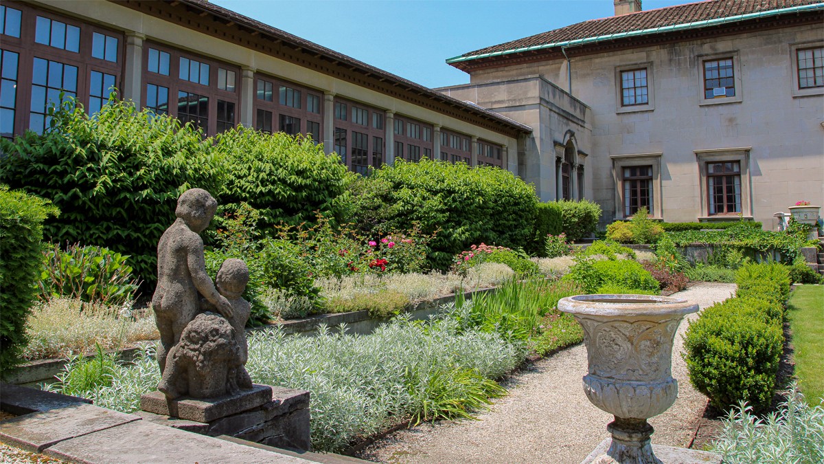 クロード・モネ、GARDEN HOUSE ON THE BANKS OF THE Bingham-Hanna Mansion | TCLF