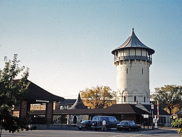 Riverside - IL | TCLF