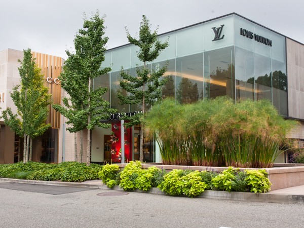 Louis Vuitton Manhasset Store in Manhasset, United States