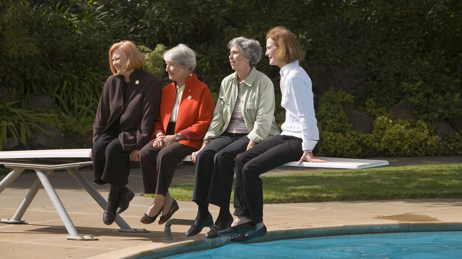 DonnellGarden_feature_01_2007.jpg (left to right) Susan Cohen, Cornelia Oberlander, Sally Boasberg, and Charlotte Frieze at the Donnell Garden, Sonoma, California, 2007