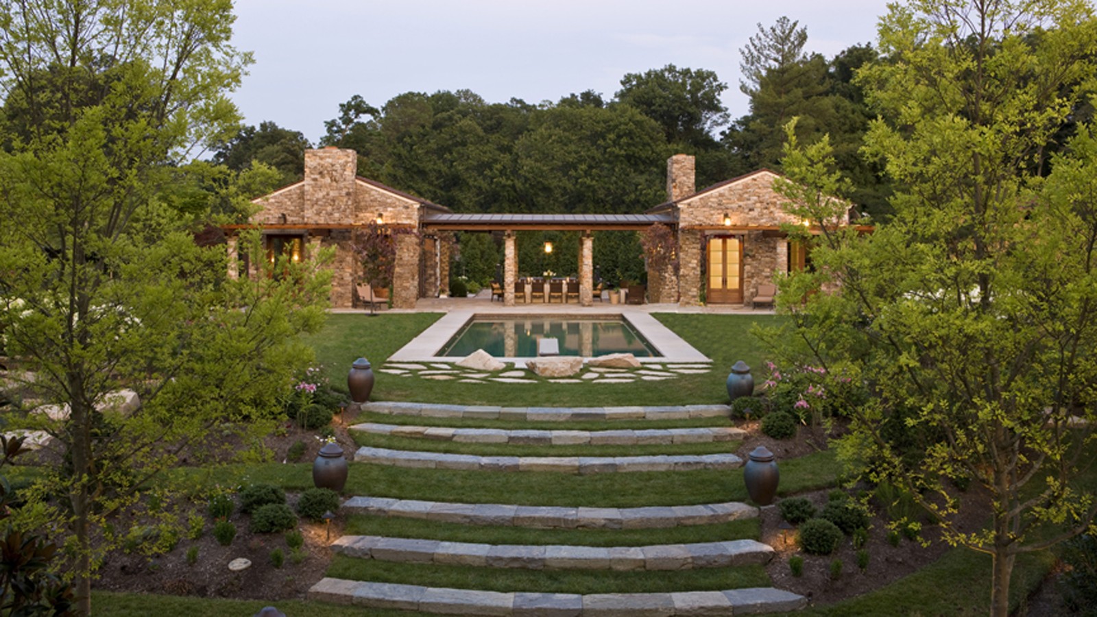 FamilyRetreat_signature_GordonBeall_2015_01.jpg Photo by Gordon Beall, 2015