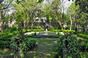 GibbesGarden.jpg William Gibbes Garden, 2008