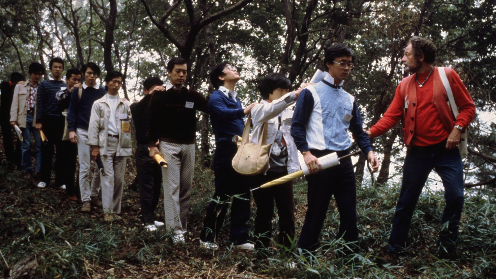 Lawrence Halprin (right) leads an awareness walk in Japan