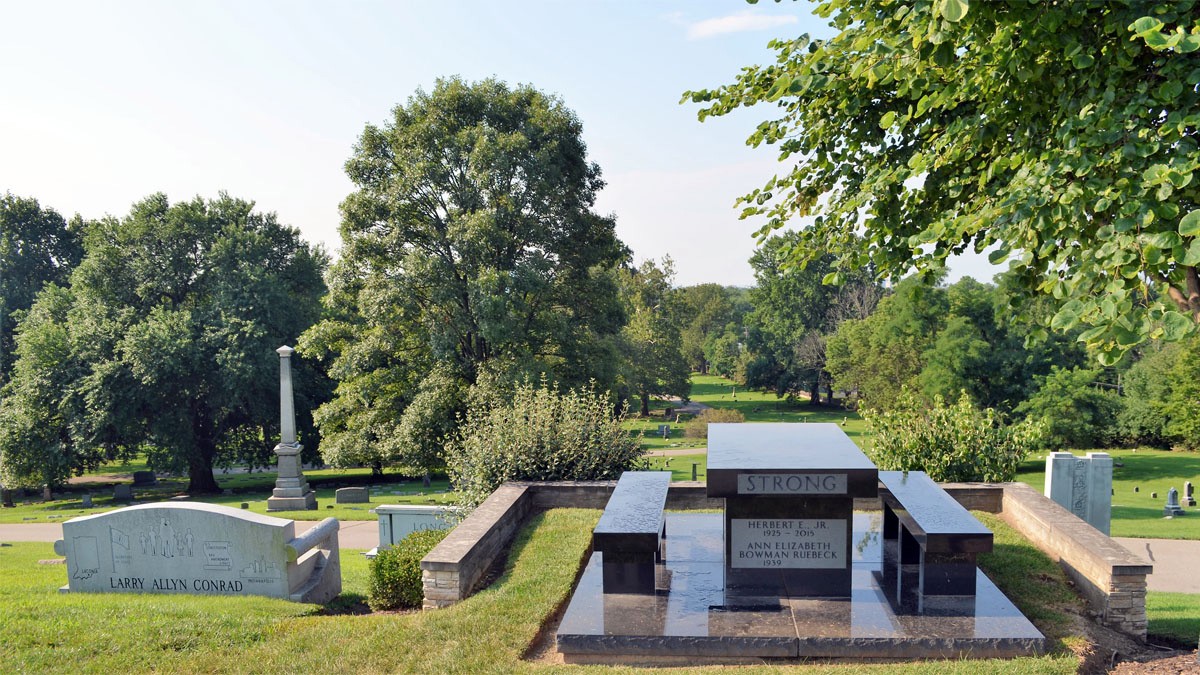 Crown Hill Cemetery | TCLF