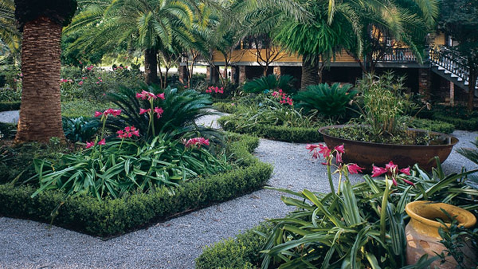 LauraPlantation_feature_01.jpg