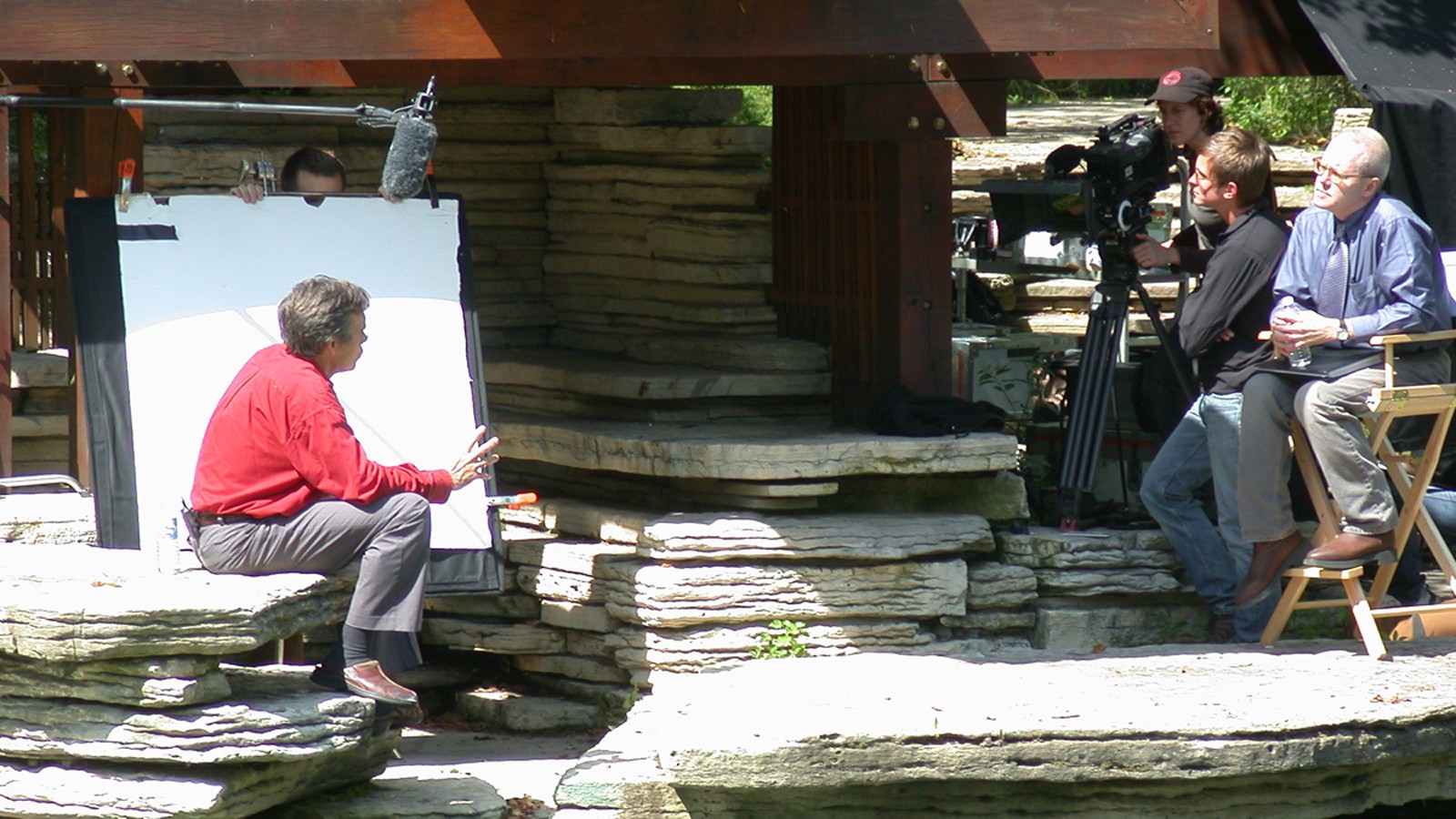 LilyPool_Feature_04_CourtesyCareyLundin_2007.jpg Mark Frazel interviews Peter Hale at Alfred Caldwell's Lily Pool - Photo courtesy Carey Lundin