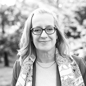MacPhee_Amie_Portraits by Heartbox Photography. Copyright 2019. All rights reserved._5170-headshot.jpg