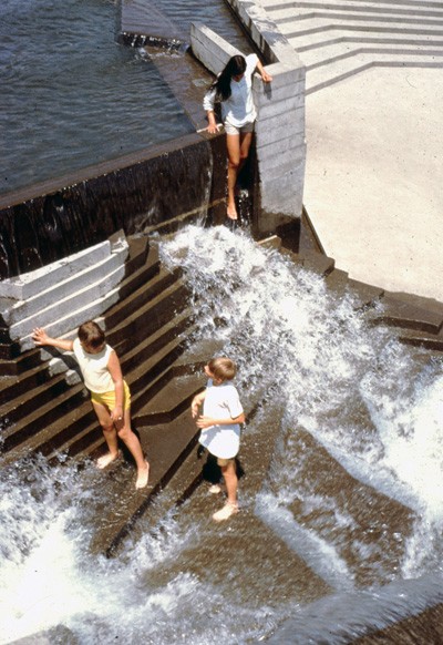 Lovejoy Fountain, Portland, OR