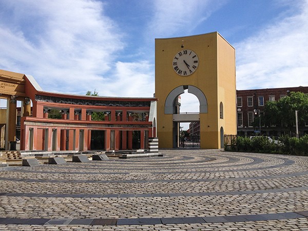 Piazza italia body store