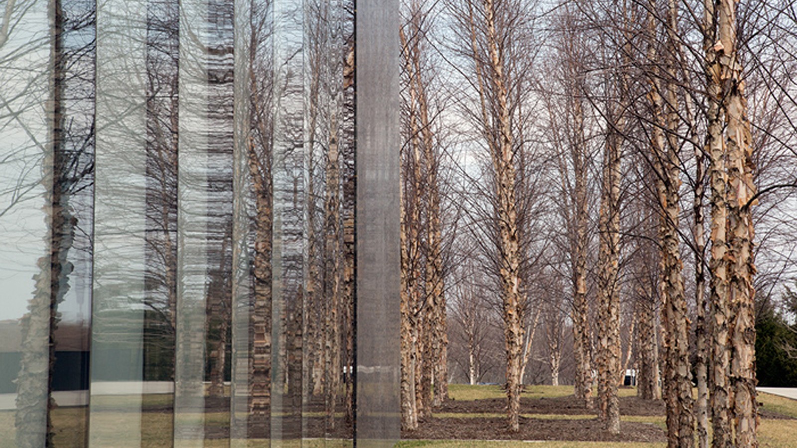 StLouis_Feature_02_EddeeDaniel.jpg St. Louis Art Museum - Photo © Eddee Daniel