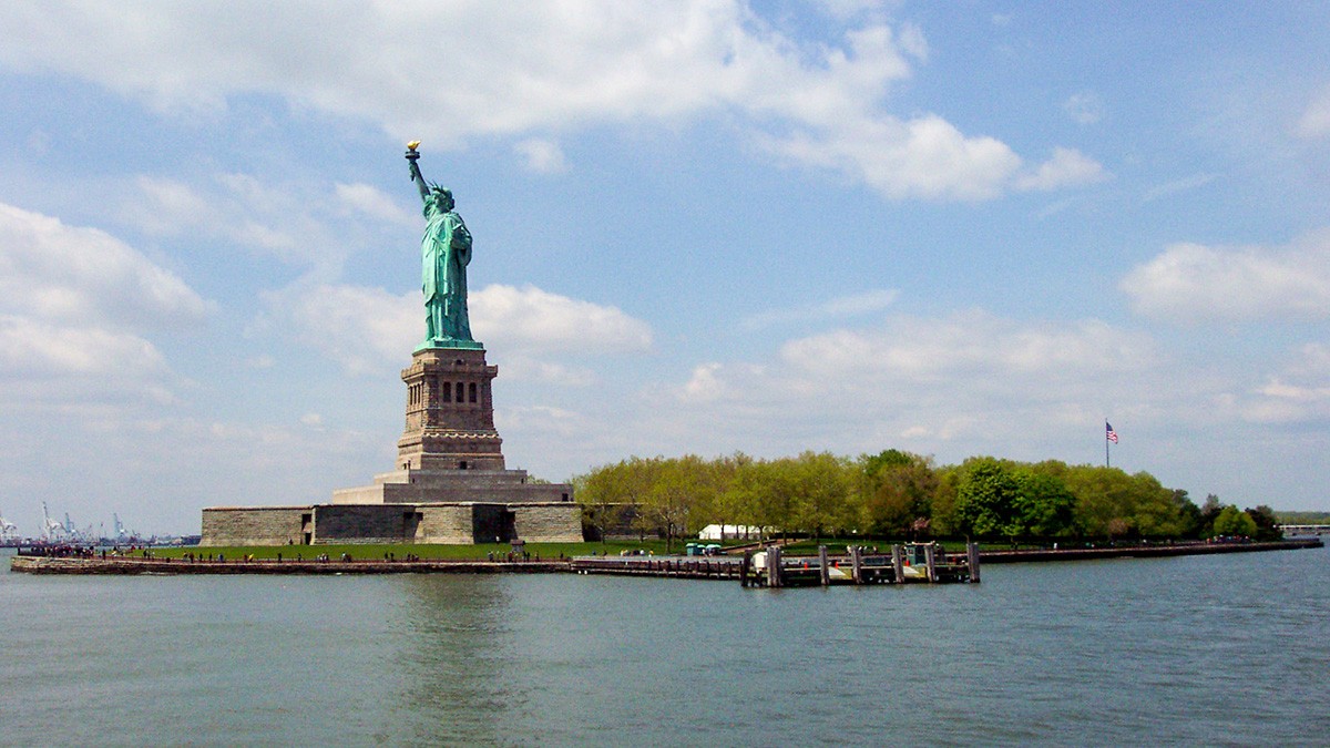 StatueofLiberty_signature1_CourtesyNPS.jpg Statue of Liberty National Monument