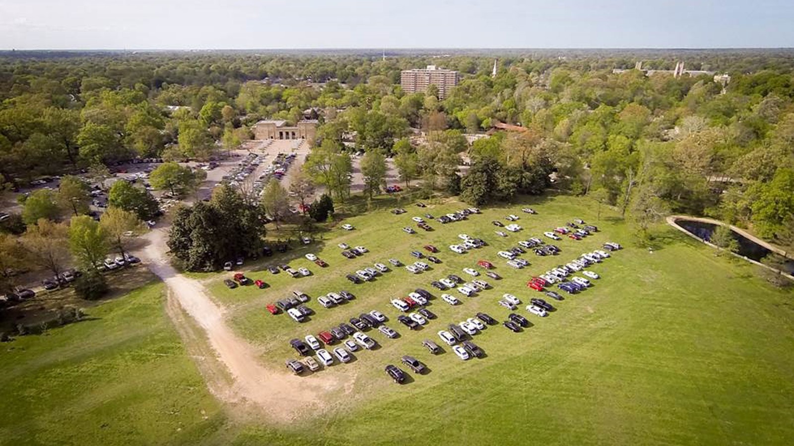 Aerial view of access route and visitors’ parking on the greensward of Overton Park - Photo by Memphis Daily News/Andrew Breig, 2016