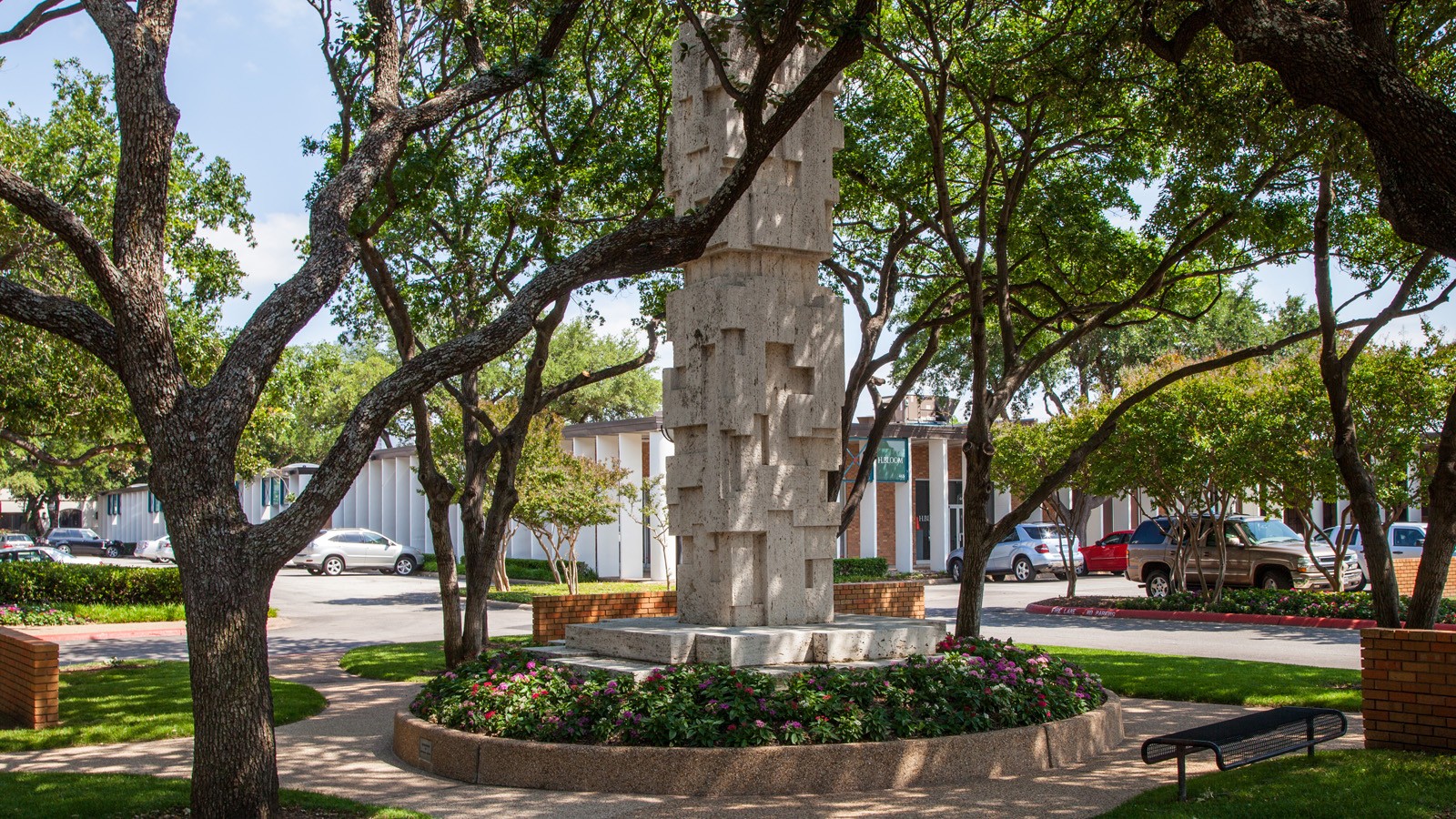 TX_Dallas_DecorativeCenterDallas_signature_BarrettDoherty_2014_02.jpg Decorative Center Dallas, Dallas, TX