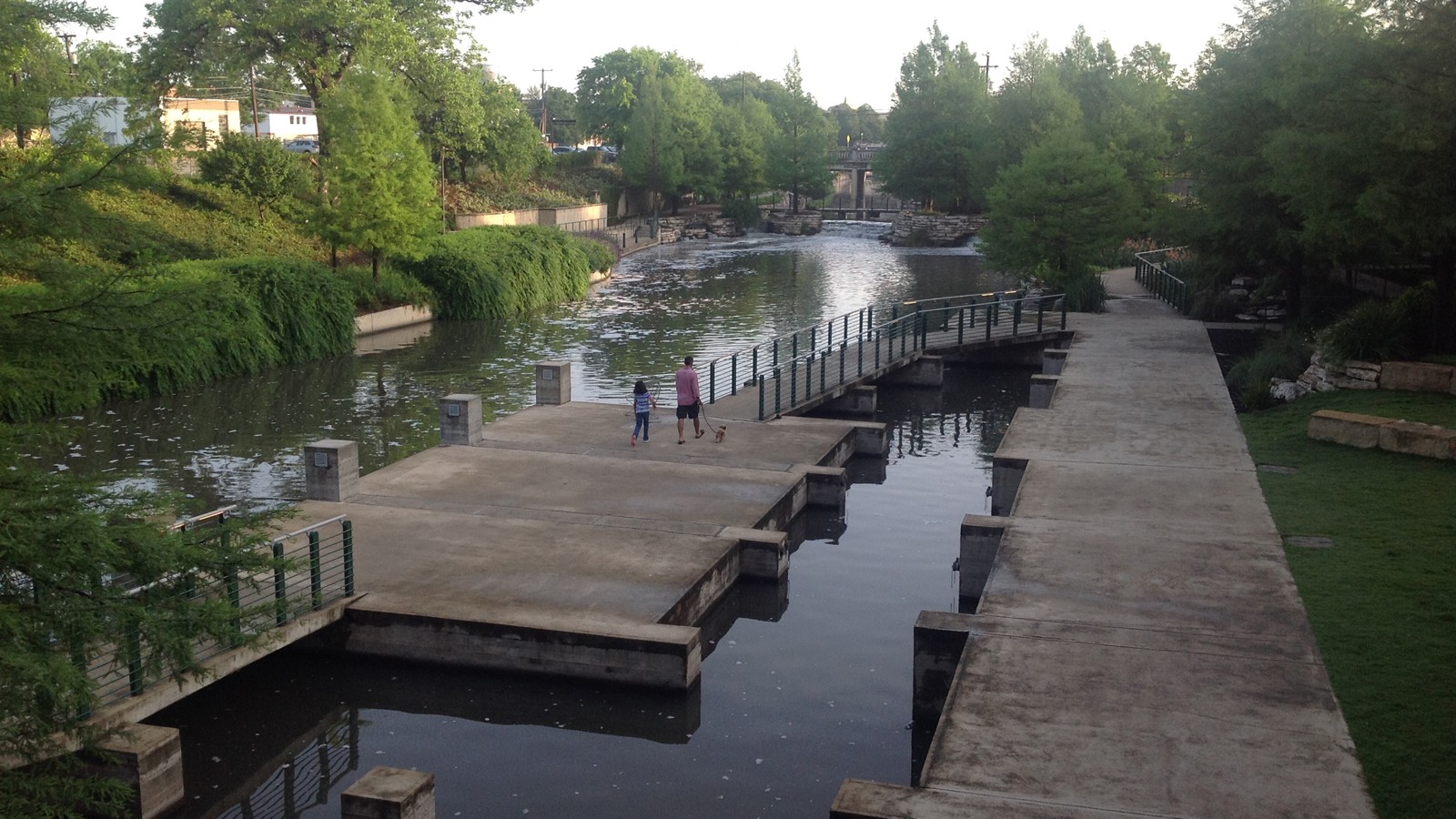 River walk at The Pearl - Photo by Charles A. Birnbaum