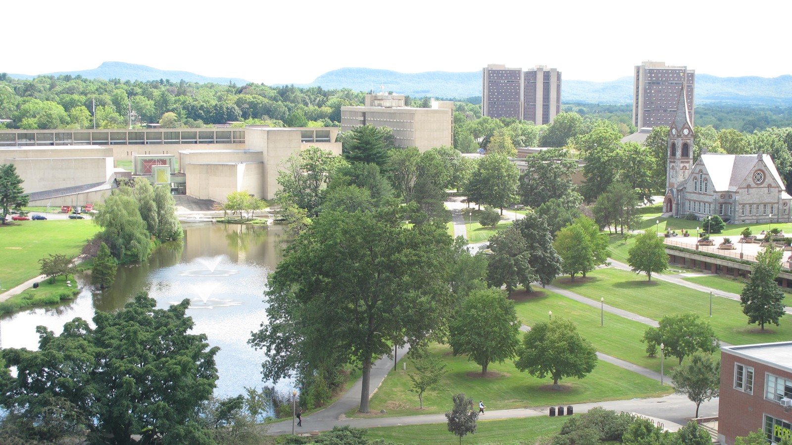 UMassPond_feature_2011_01.jpg