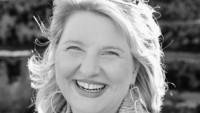 Ford_Gina-headshot.jpg