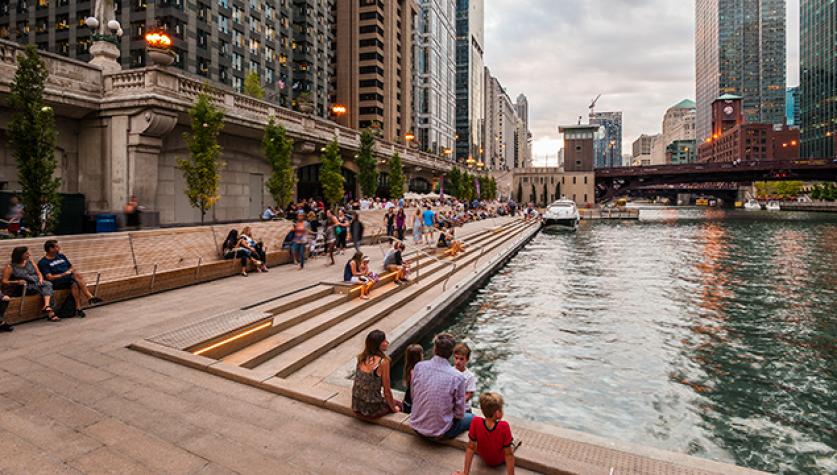 Chicago Riverwalk Marina Plaza