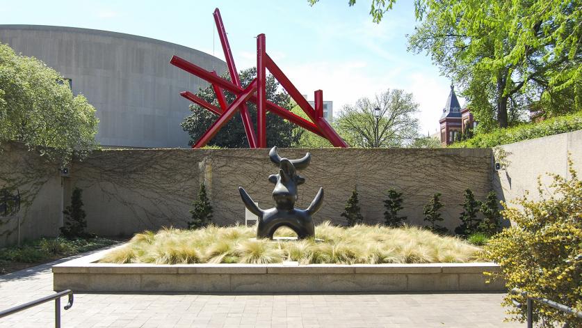 HirshhornSculptureGarden.jpg Hirshhorn Sculpture Garden, Washington, D.C.
