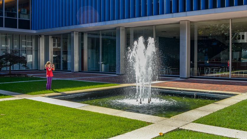 AltriaHeadquarters-MatthewTraucht-2014.jpg Altria Headquarters, Richmond, VA