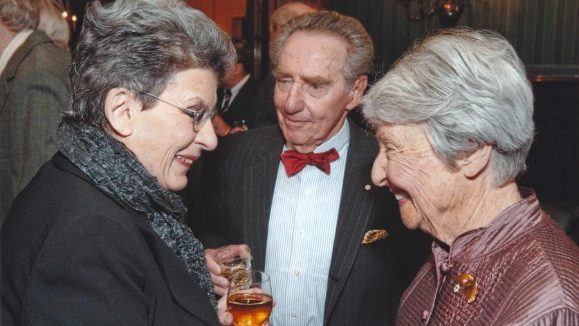 Canada_Montreal_McGillUniversity_CorneliaAndPeterOberlander-PhyllisLambert_byOwenEgan-CourtesyOfTheSecretariat-McGillUniversity_2008_sig.jpg Phyllis Lambert, Peter Oberlander, and Cornelia Hahn Oberlander
