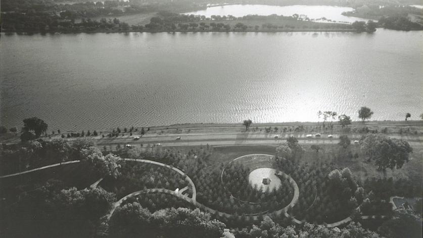 DC_Washington_LBJMemorialGrove_designedbyMiltonMeadePalmer_Sig_001.jpg Lyndon Baines Johnson Memorial Grove, Washington, DC