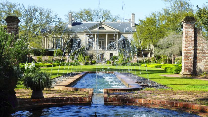 LA_NewOrleans_LongueVue_01_CharlesBirnbaum_2010_sig.jpg Long Vue Gardens, New Orleans, LA
