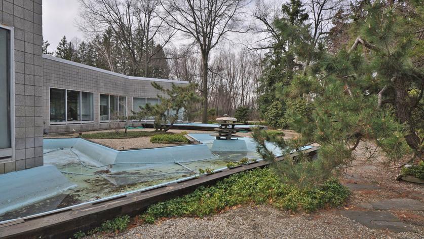 NJ_UpperSaddleRiver_Texwipe_Rebuilt pools, having failed again, along with overgrown plantings along the path. 2014. Photo courtesy EarthCam._sig.jpg Rebuilt pools, having failed again, along with overgrown plantings along the path. 2014.