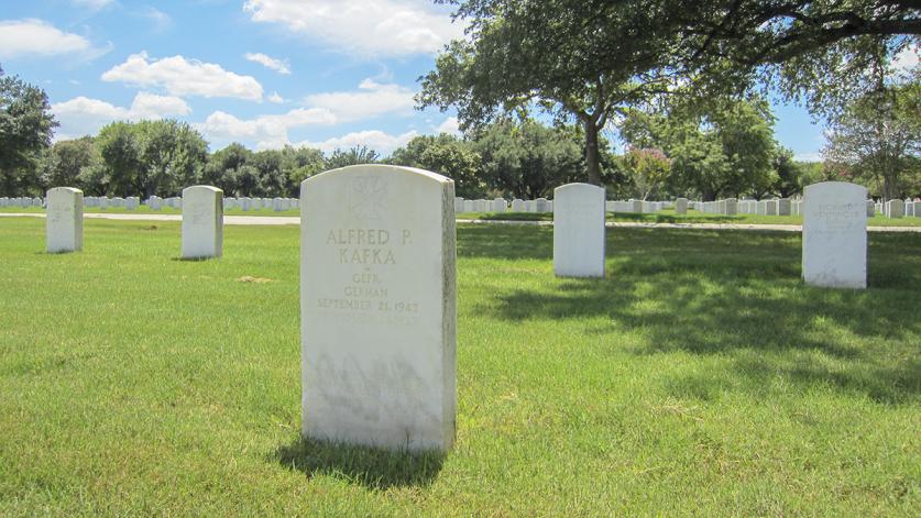 TX_SanAntonio_FortSamHoustonNationalCemetery_AlaynaJordan_2017_05.jpg Fort Sam Houston National Cemetery, San Antonio, TX