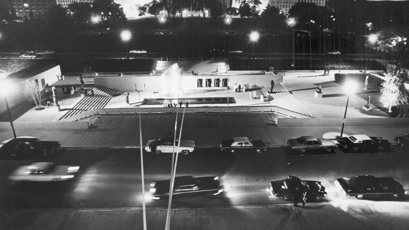 The Hirshhorn Museum on opening night, October 4, 1974. 