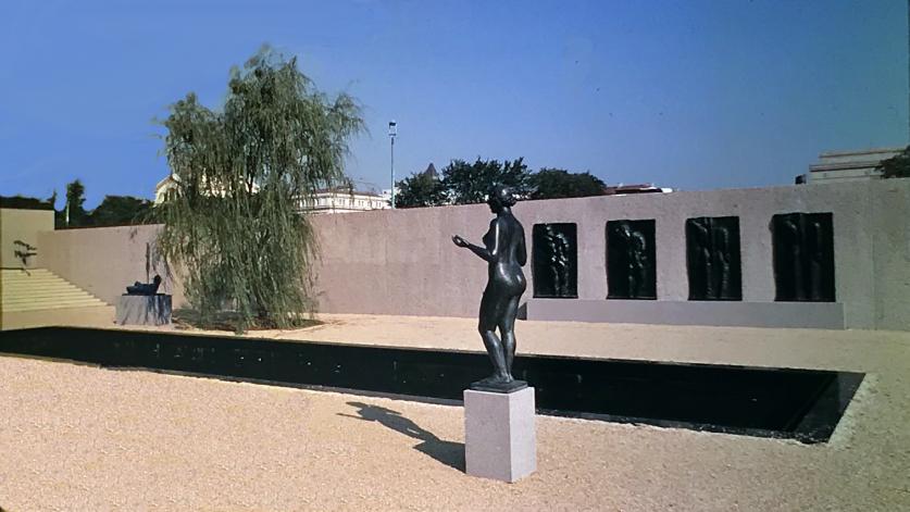 The Hirshhorn Sculpture Garden by Gordon Bunshaft