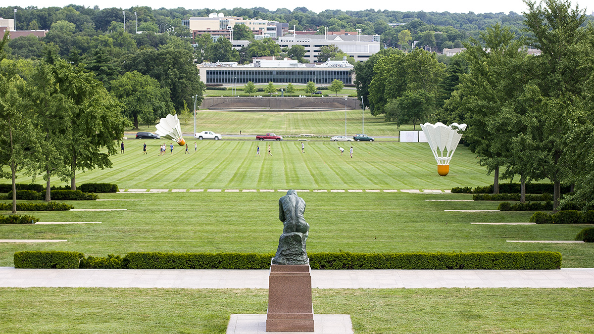 Nelson-Atkins Museum, Donald J. Hall Sculpture Park, Kansas City, MO