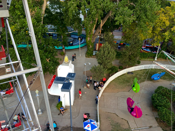 Lakeside-Amusement4-Park-Ann-Komara2014.jpg