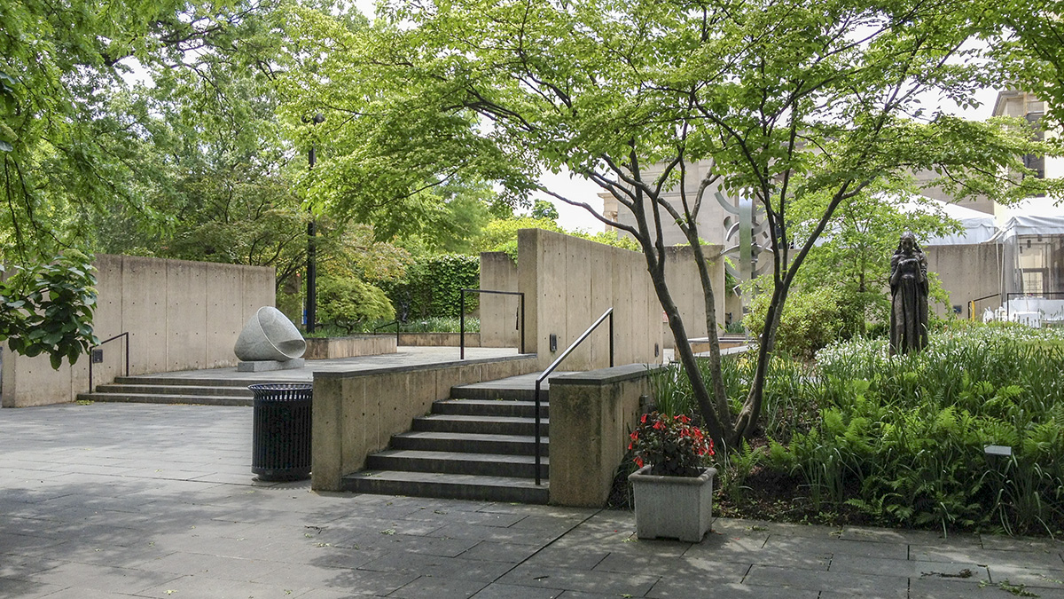 Baltimore Museum of Art Alan and Wurtzburger Sculpture Garden