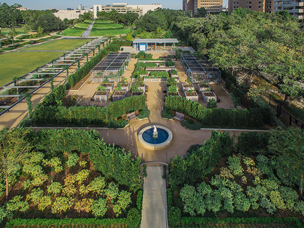 McGovern-Centennial-Gardens-4-photo-by-Lifted-Up-Aerial-Photography-courtesyHermann-Park-Conservancy-2015.jpg