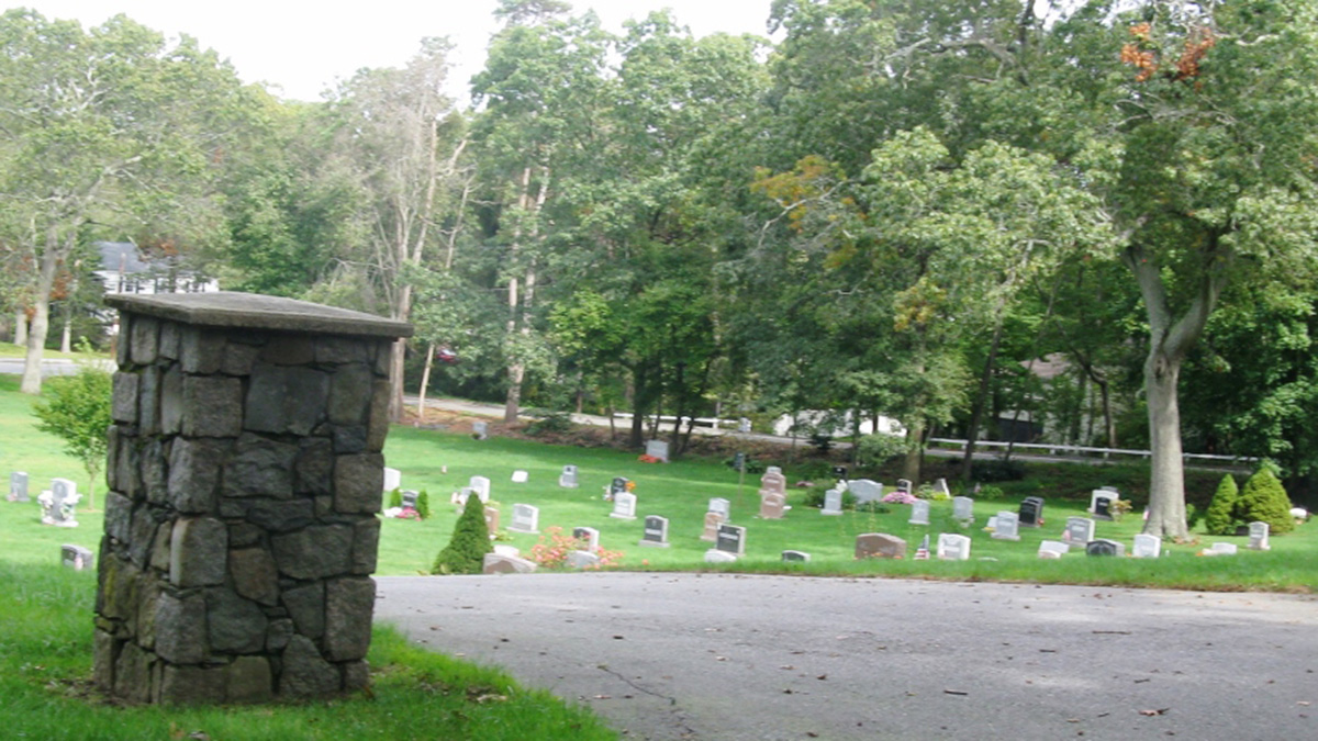 Forest Chapel Cemetery, Barrington, RI