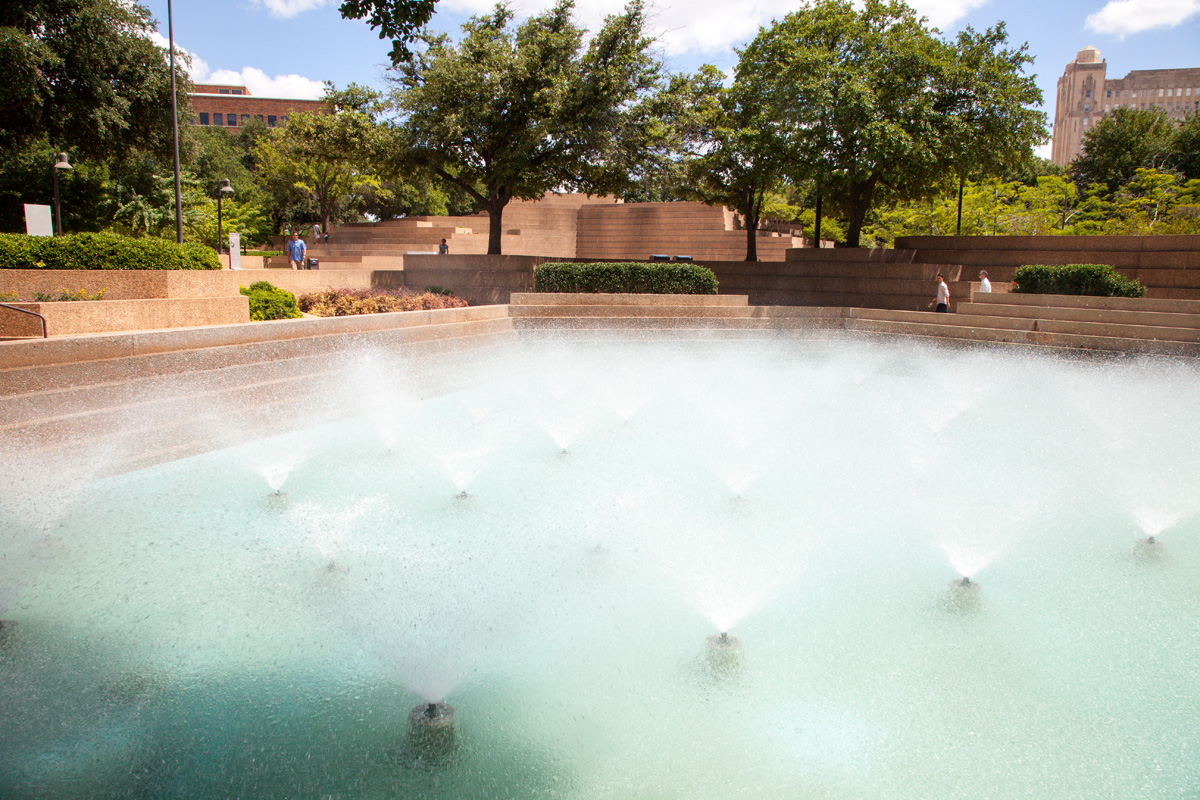 water gardens in fort worth tx