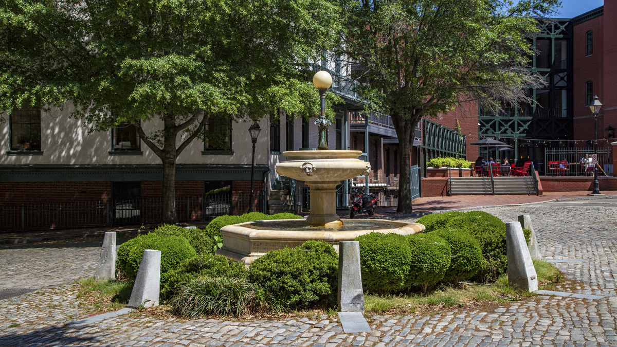 Shockoe Slip Plaza, Richmond, VA