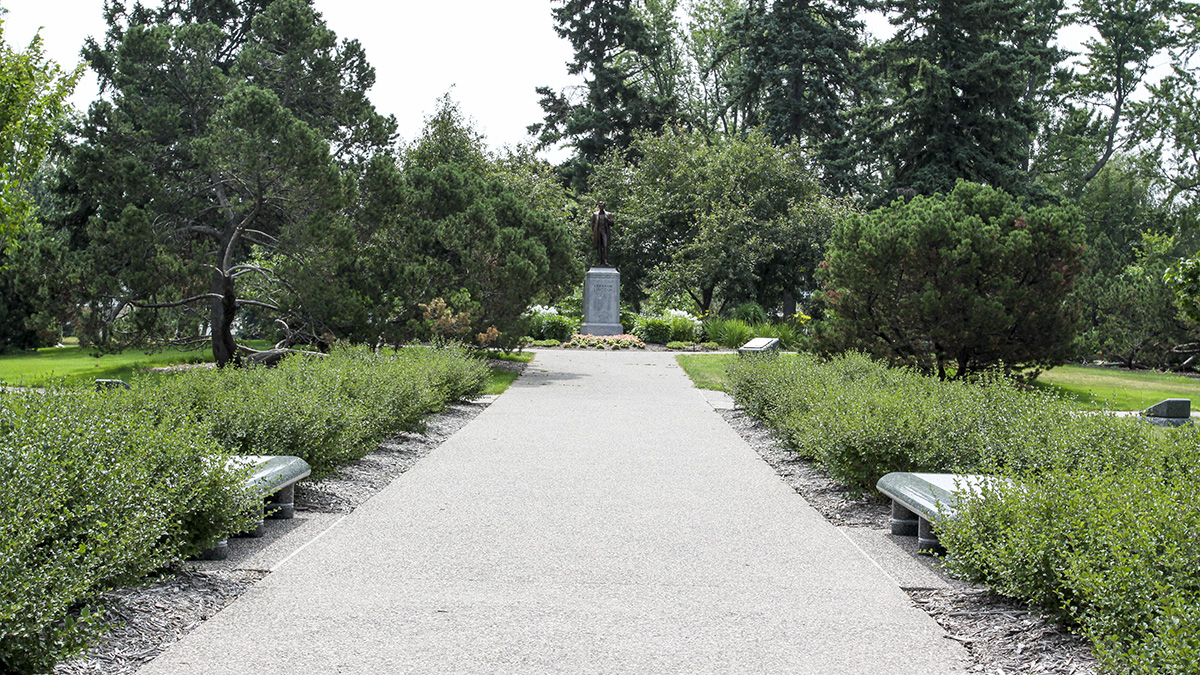 Victory Memorial Parkway, Minneapolis, MN